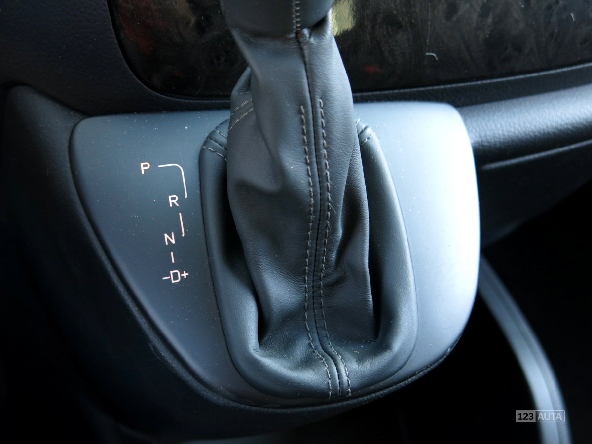 Mercedes-Benz Viano, 2010 - pohled č. 14