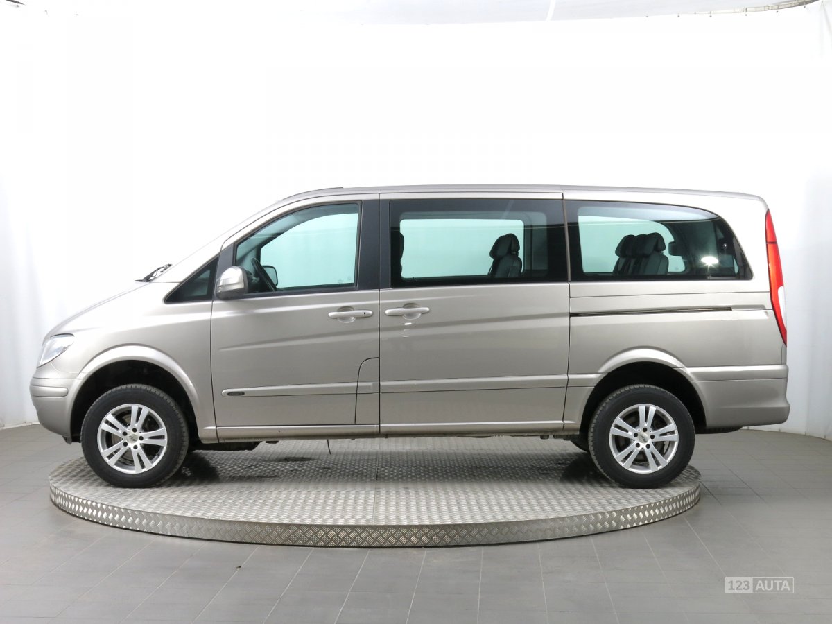 Mercedes-Benz Viano, 2010 - pohled č. 4