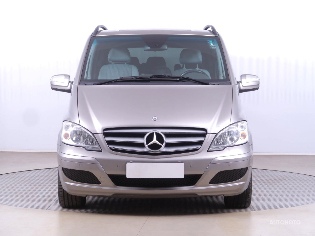 Mercedes-Benz Viano, 2012 - pohled č. 2