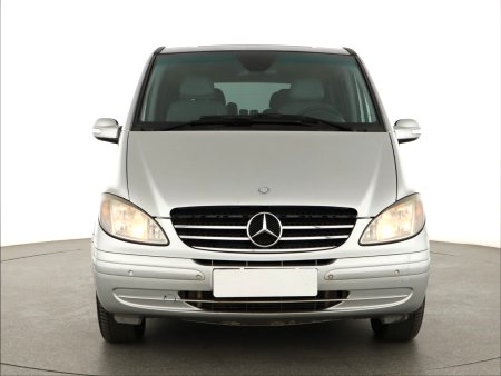 Mercedes-Benz Viano, 2010 - pohled č. 2