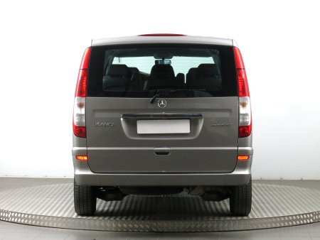 Mercedes-Benz Viano, 2010 - pohled č. 6