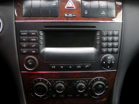 Mercedes-Benz C, 2006 - pohled č. 13
