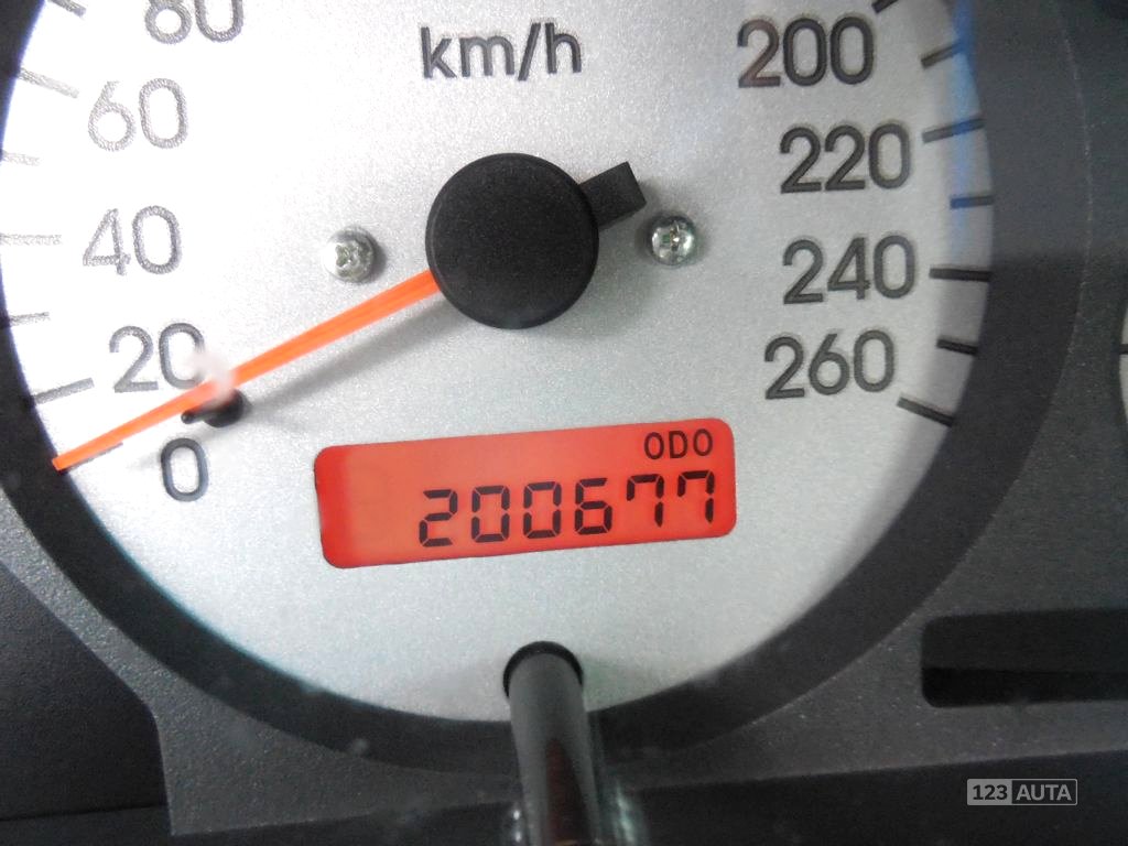 MG ZS, 2003 - pohled č. 8