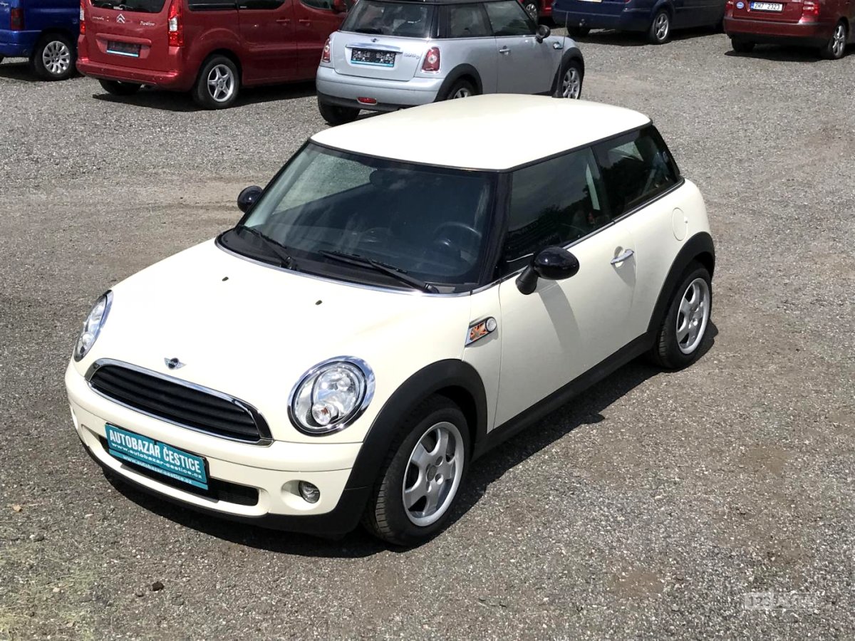 Mini Cooper, 2010 - celkový pohled