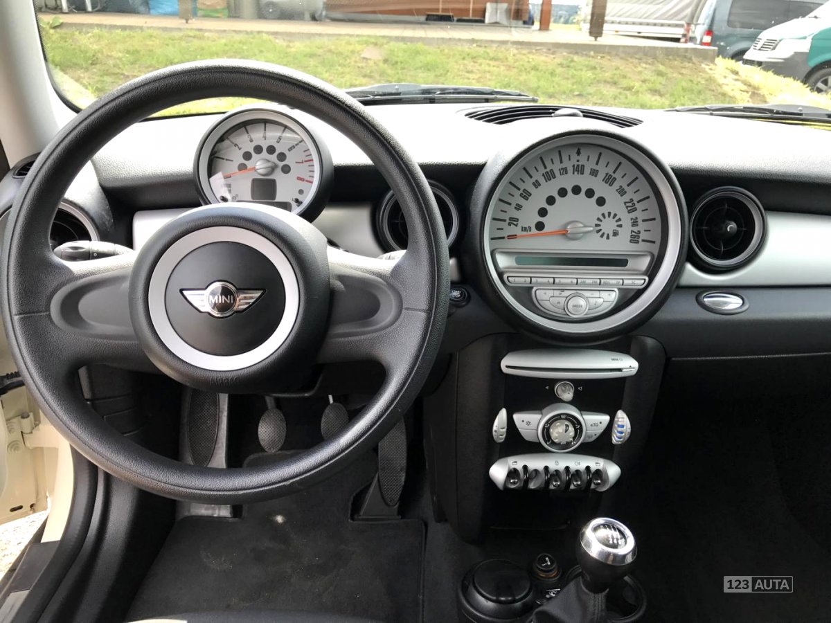 Mini Cooper, 2010 - pohled č. 10