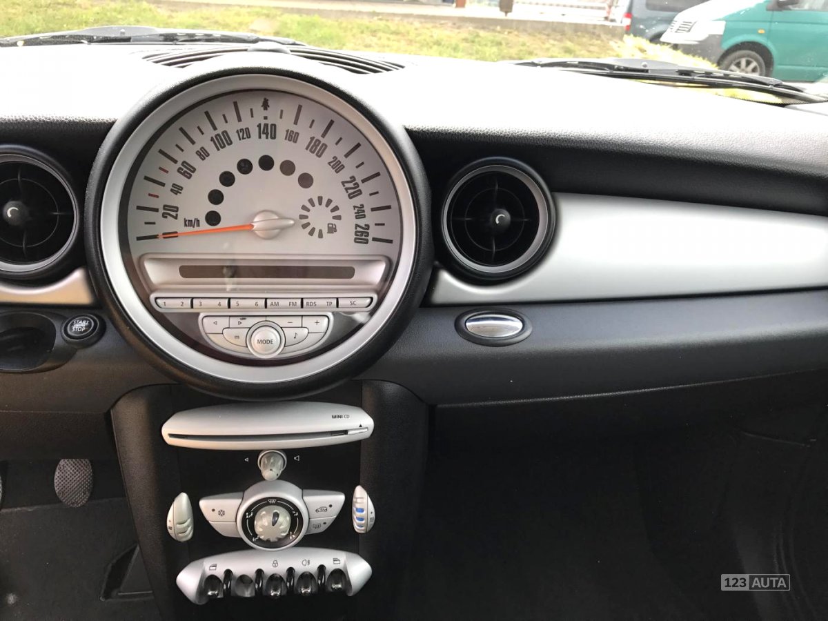 Mini Cooper, 2010 - pohled č. 12