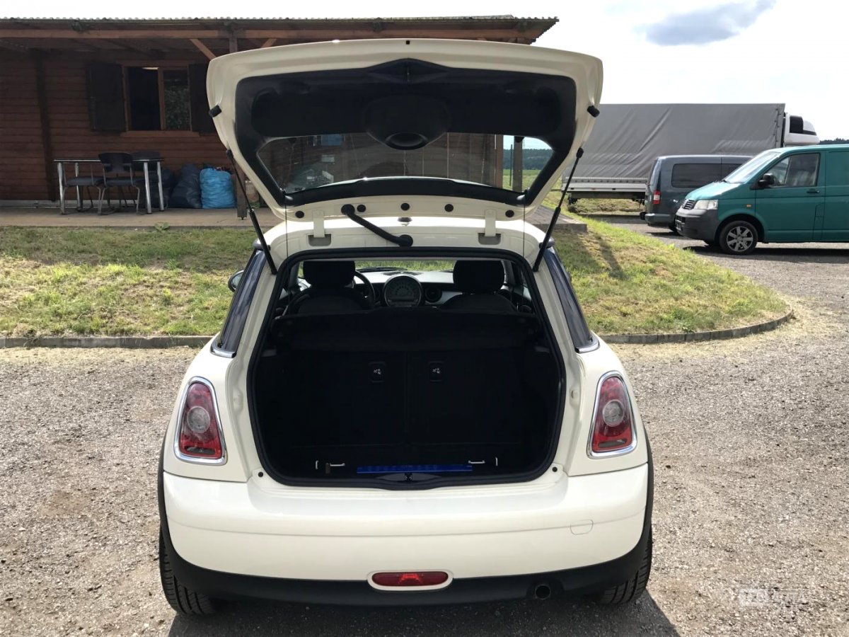 Mini Cooper, 2010 - pohled č. 8