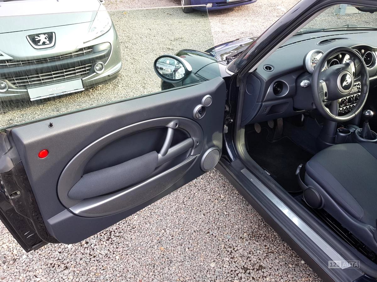 Mini Cooper, 2005 - pohled č. 9