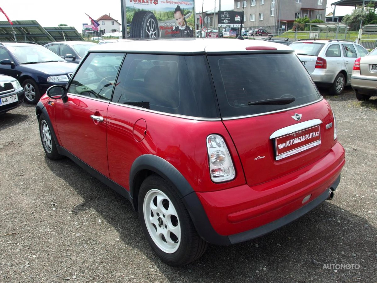 Mini Cooper, 2002 - pohled č. 5