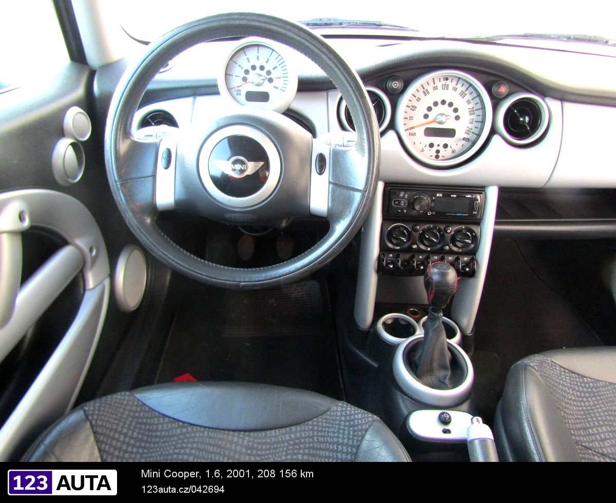 Mini Cooper, 2001 - pohled č. 12