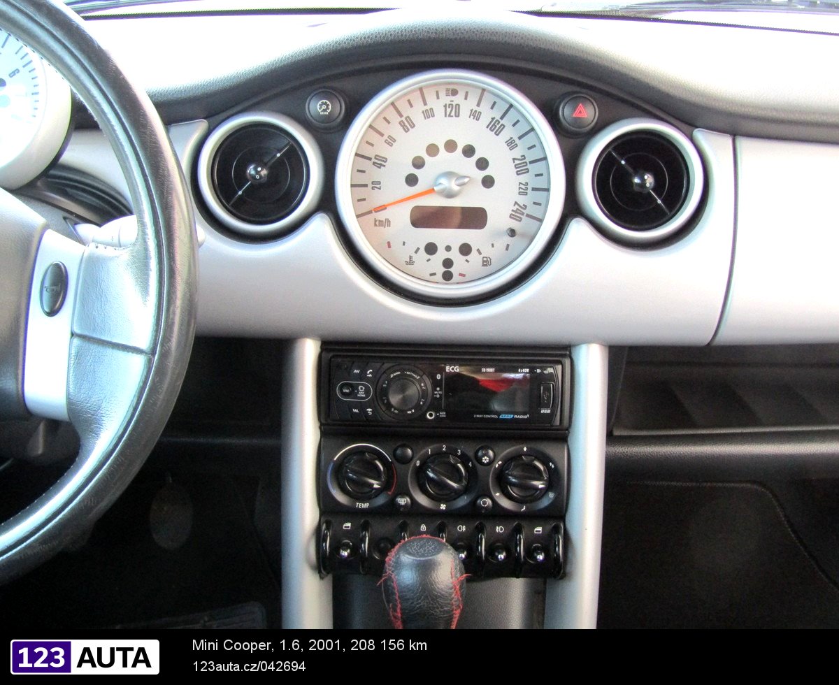 Mini Cooper, 2001 - pohled č. 13