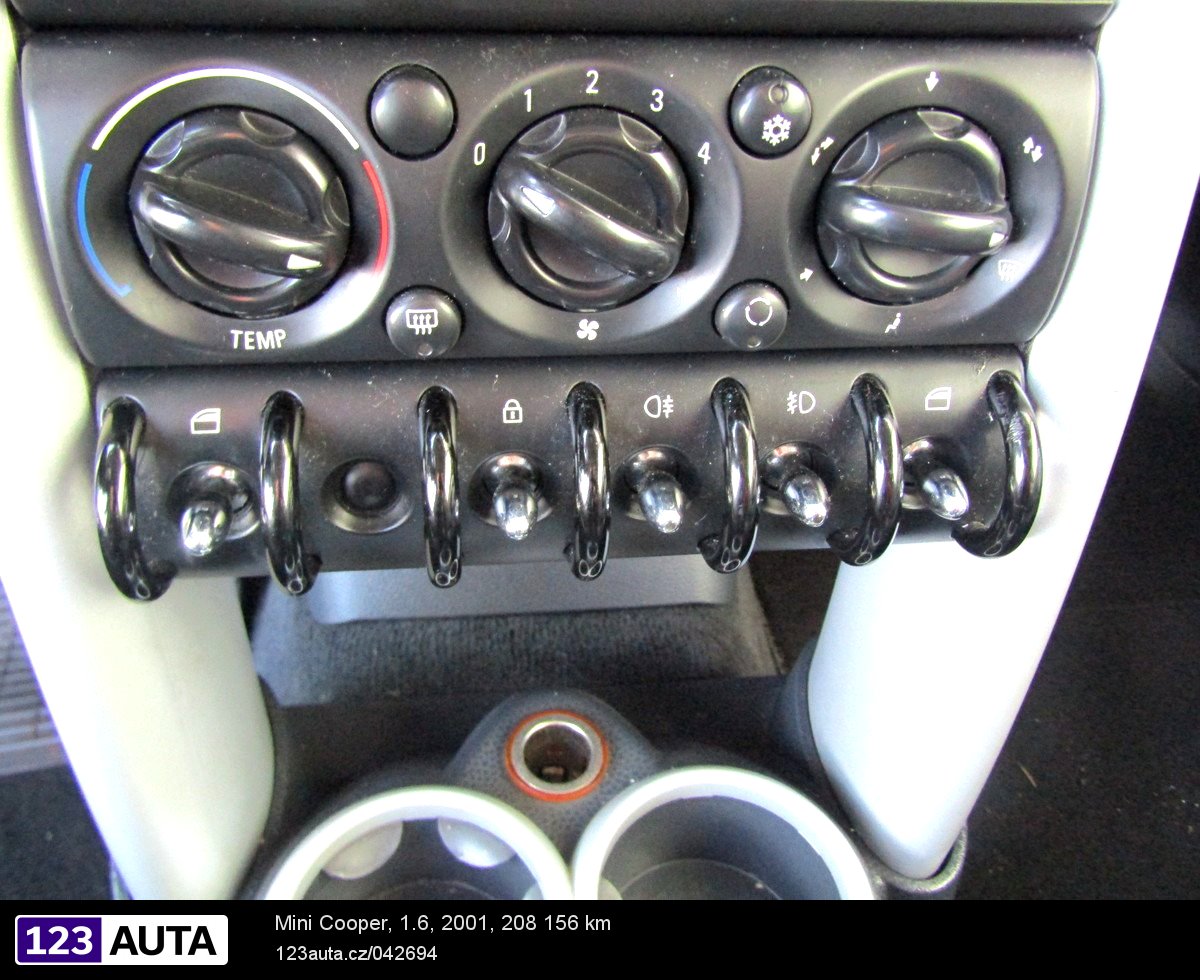 Mini Cooper, 2001 - pohled č. 20