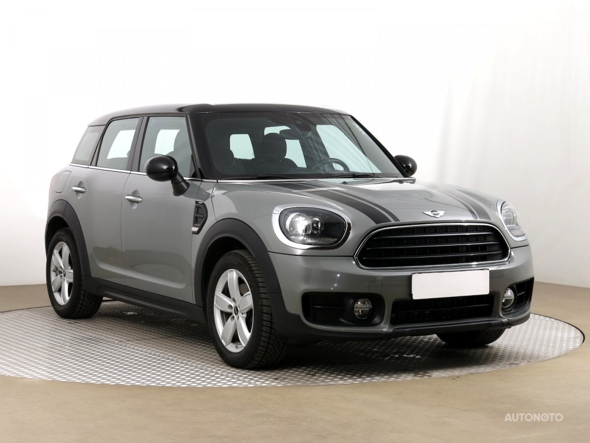 Mini Countryman, 2017 - celkový pohled