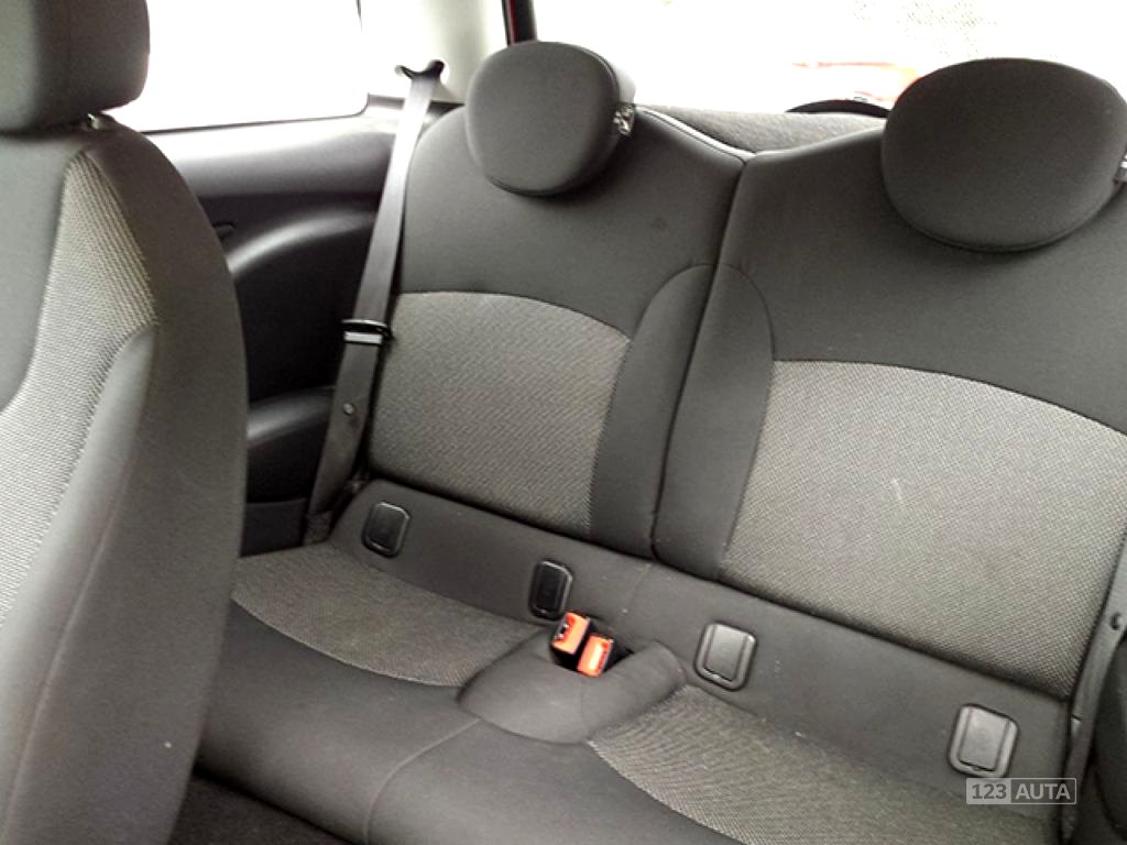 Mini One, 2010 - pohled č. 8