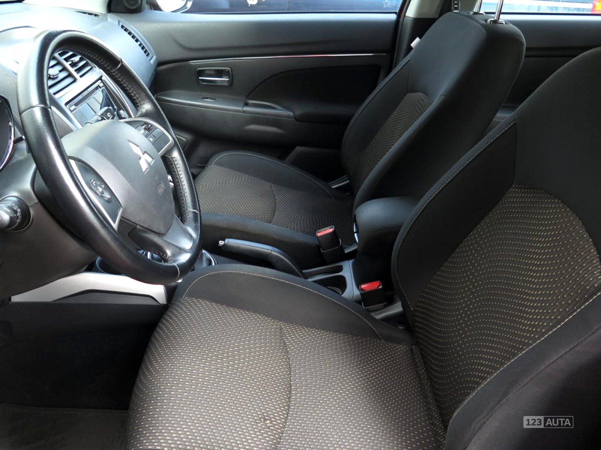 Mitsubishi ASX, 2014 - pohled č. 11