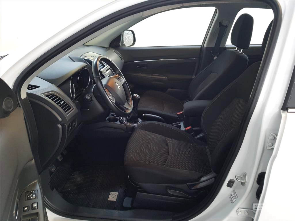 Mitsubishi ASX, 2015 - pohled č. 7