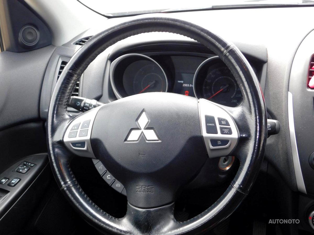 Mitsubishi ASX, 2011 - pohled č. 8