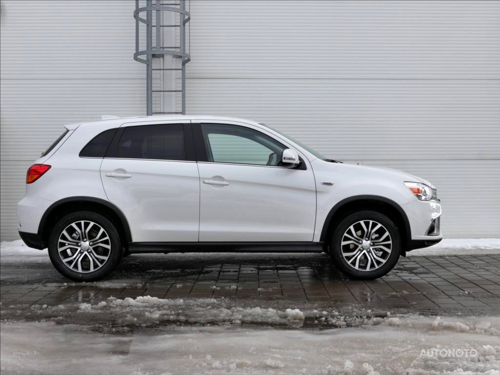 Mitsubishi ASX, 2018 - pohled č. 3