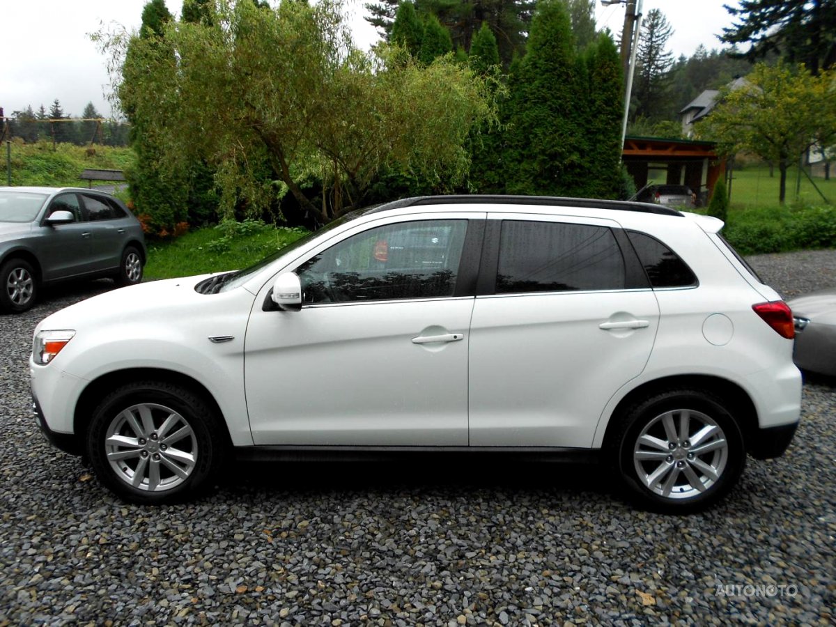 Mitsubishi ASX, 2011 - pohled č. 3