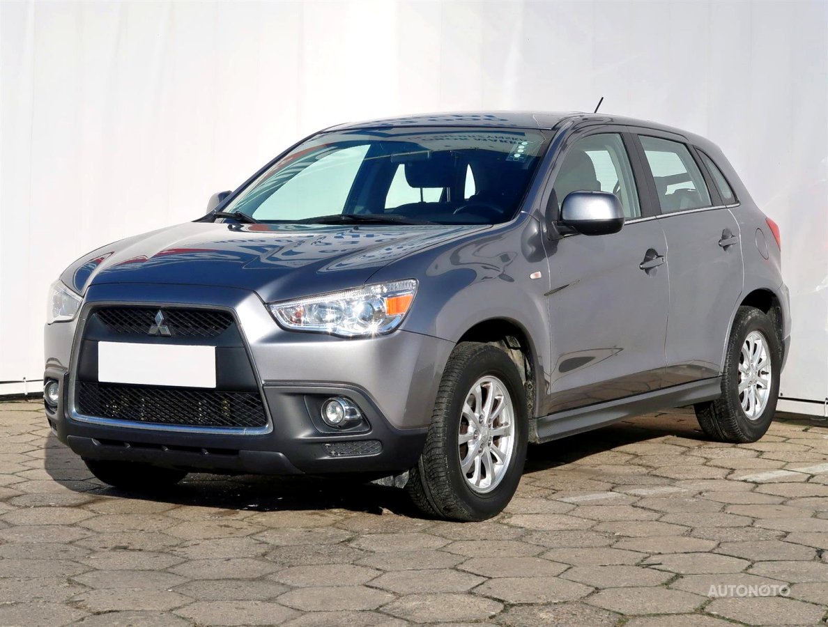 Mitsubishi ASX, 2011 - pohled č. 3