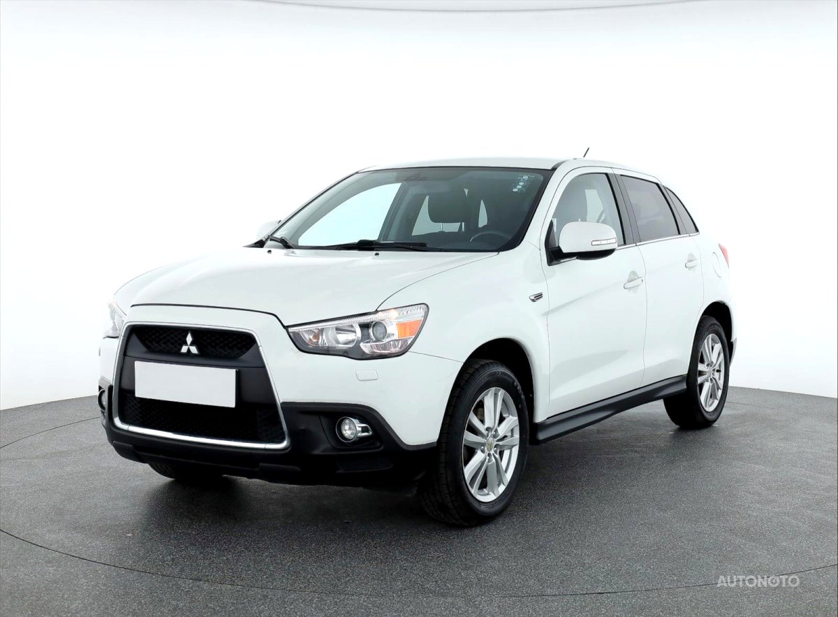 Mitsubishi ASX, 2012 - pohled č. 3