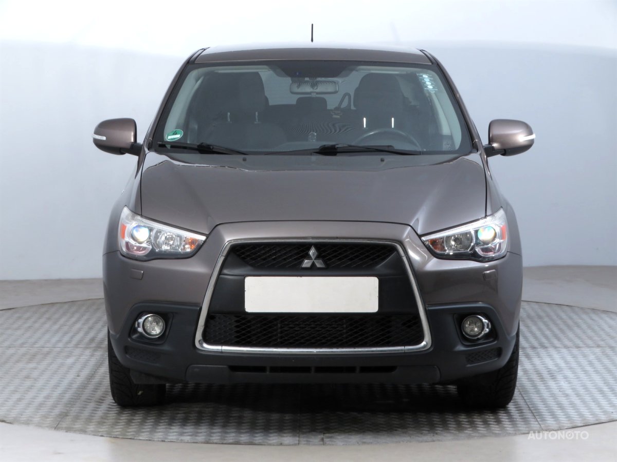 Mitsubishi ASX, 2011 - pohled č. 2