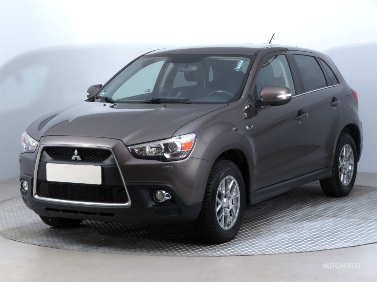 Mitsubishi ASX, 2011 - pohled č. 3