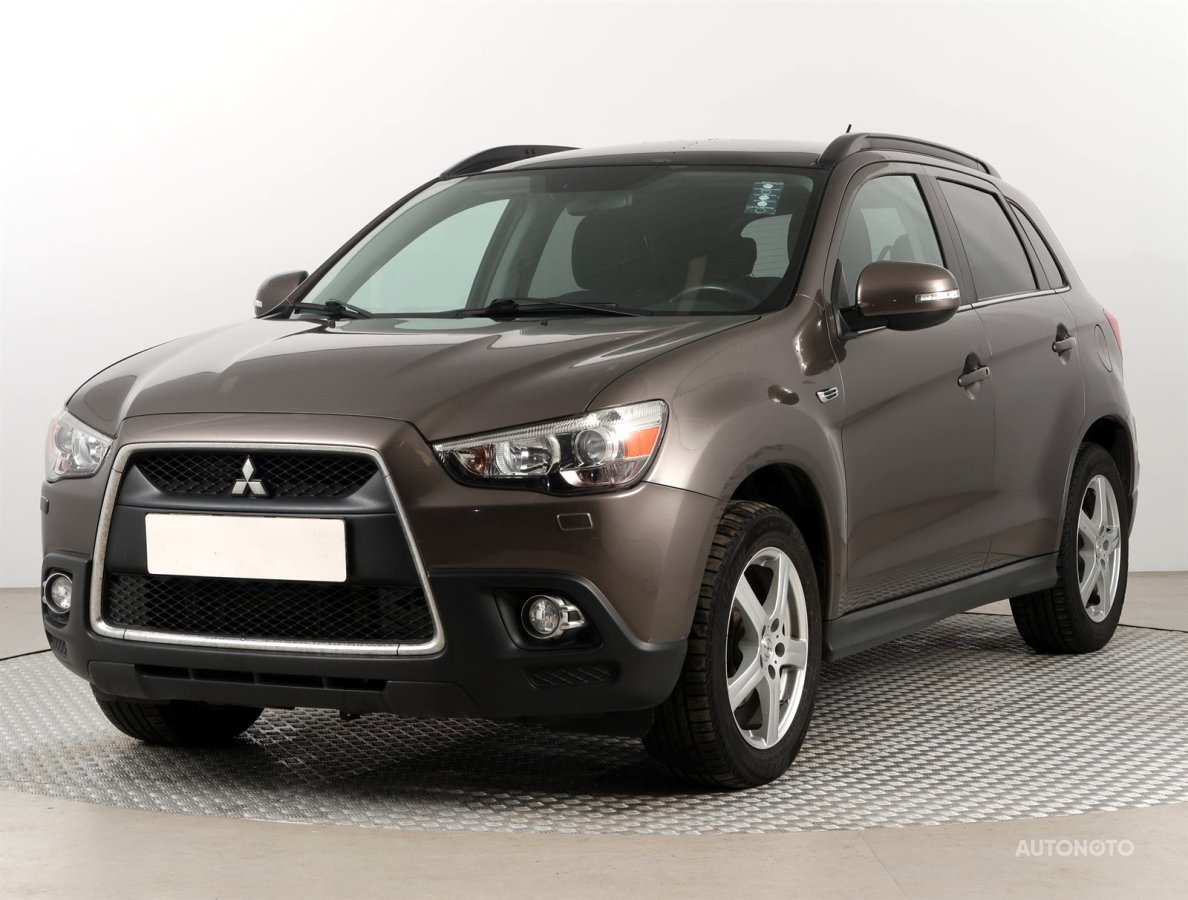 Mitsubishi ASX, 2011 - pohled č. 3