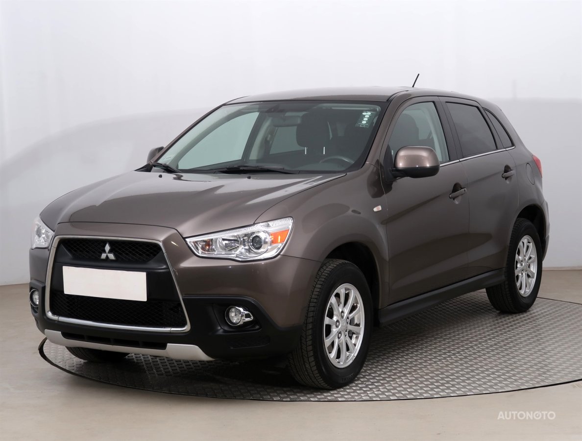 Mitsubishi ASX, 2011 - pohled č. 3
