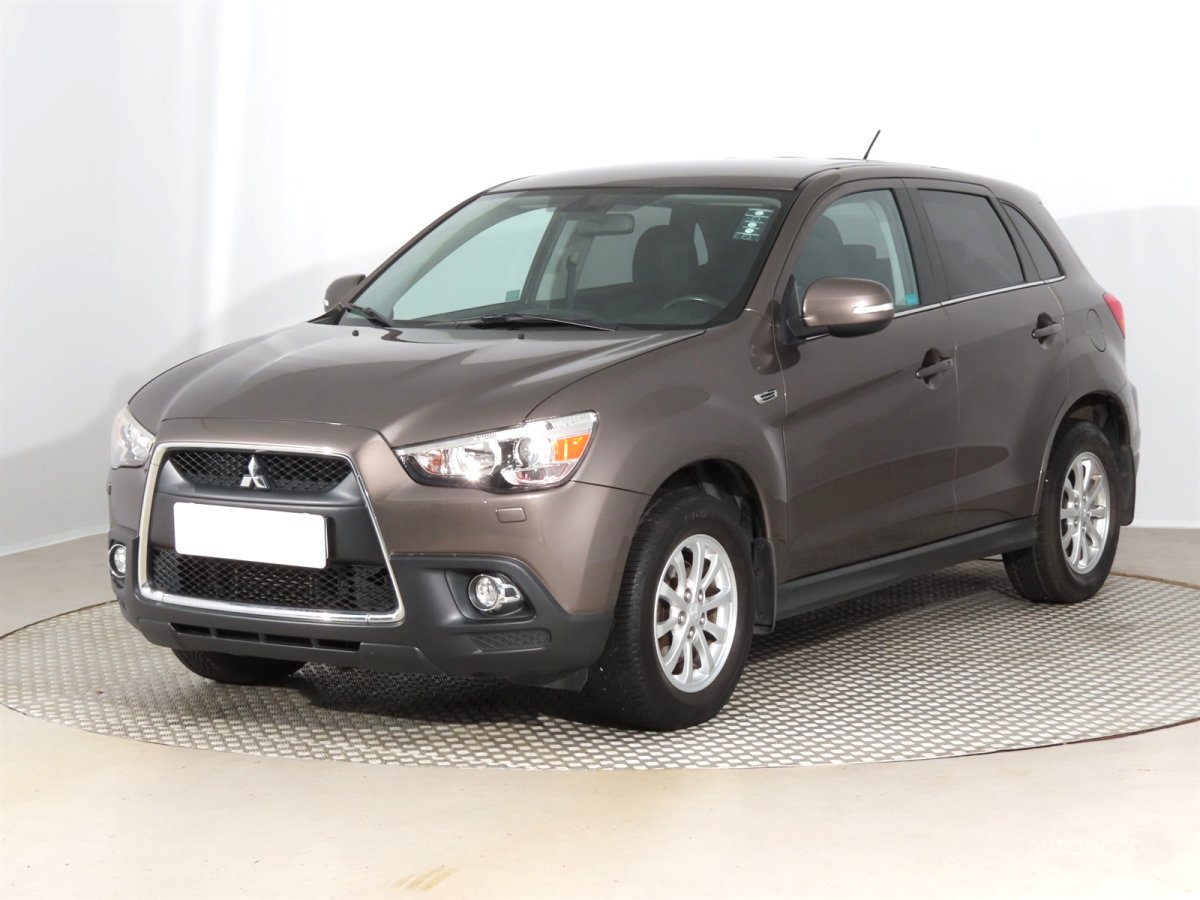 Mitsubishi ASX, 2012 - pohled č. 3