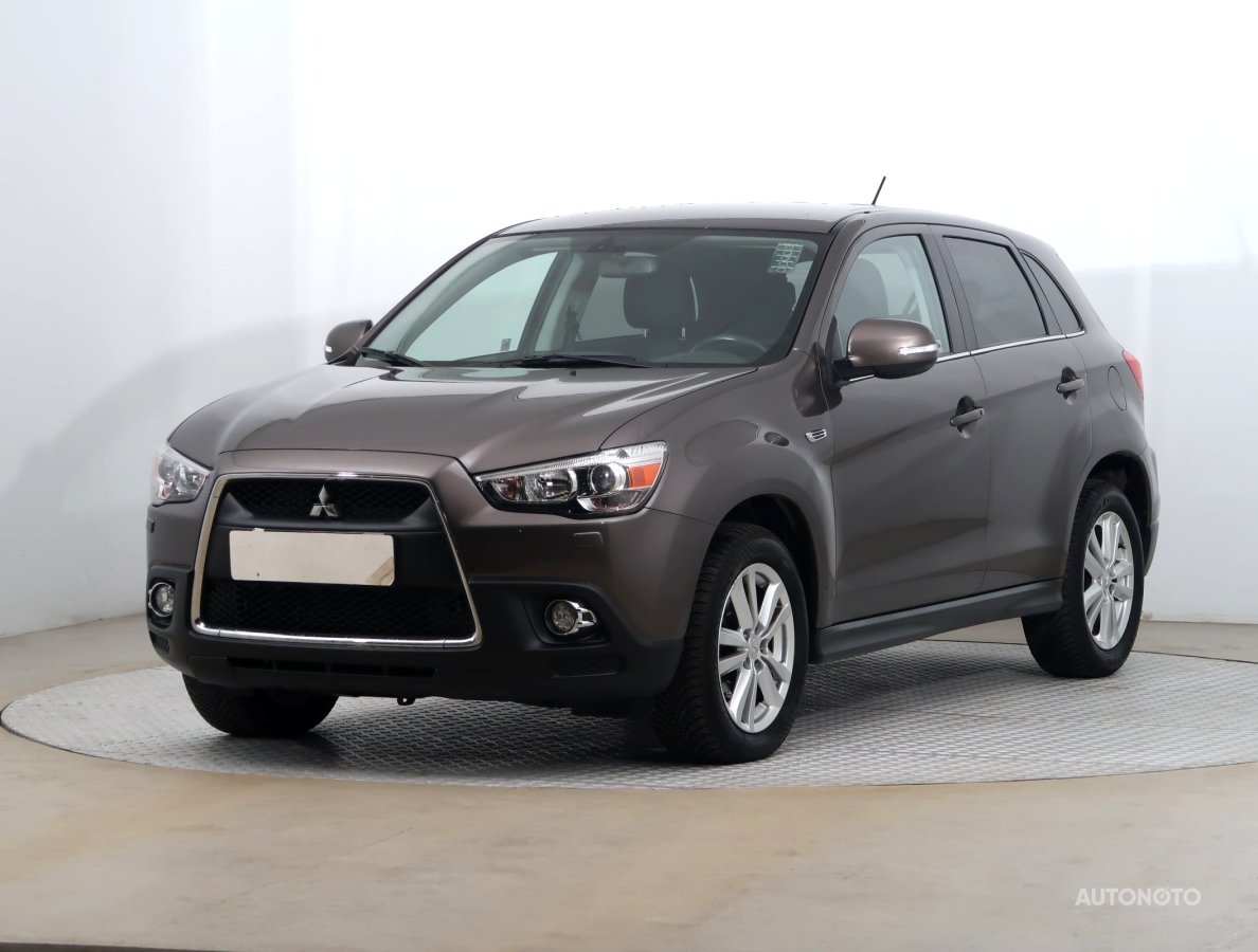 Mitsubishi ASX, 2011 - pohled č. 3