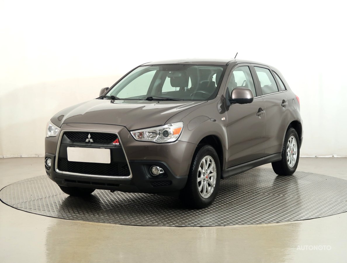 Mitsubishi ASX, 2012 - pohled č. 3