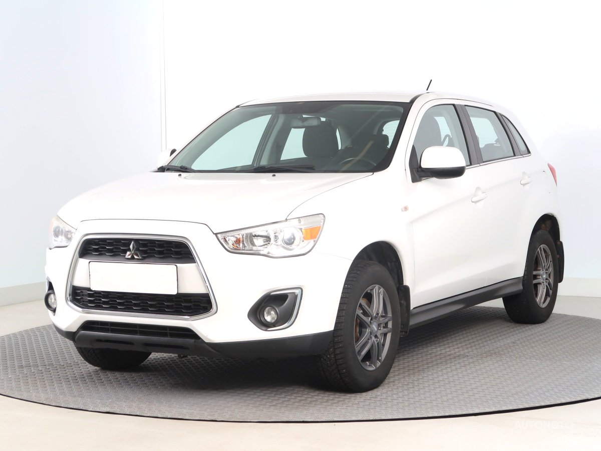 Mitsubishi ASX, 2015 - pohled č. 3