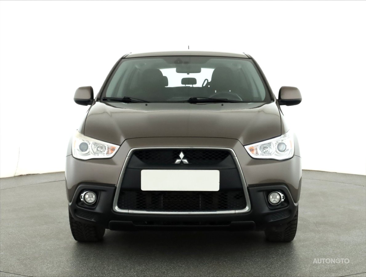 Mitsubishi ASX, 2011 - pohled č. 2