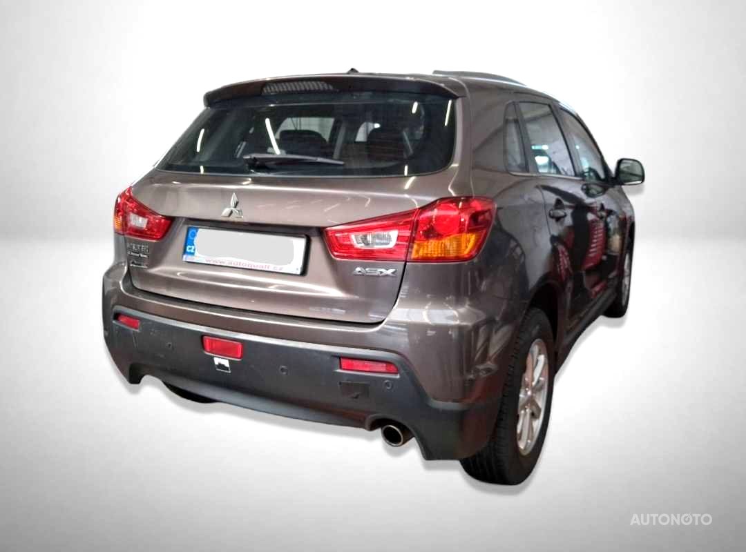Mitsubishi ASX, 2010 - pohled č. 2