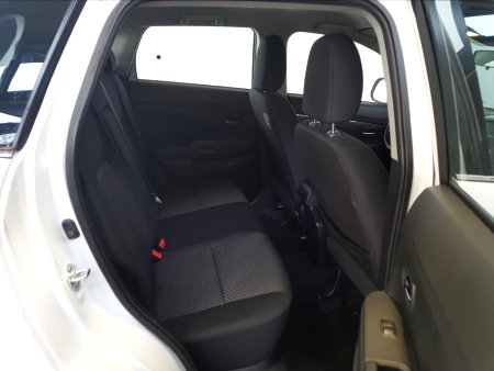 Mitsubishi ASX, 2015 - pohled č. 10