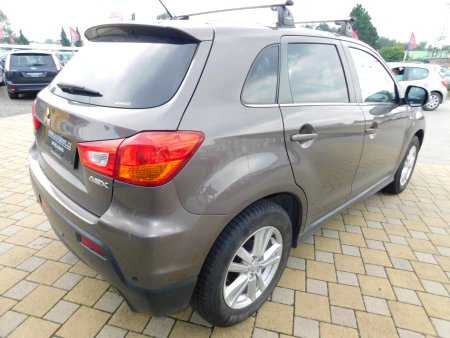 Mitsubishi ASX, 2011 - pohled č. 4
