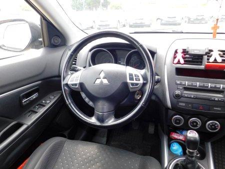 Mitsubishi ASX, 2011 - pohled č. 7