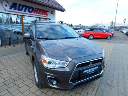 Mitsubishi ASX, 2015 - pohled č. 2