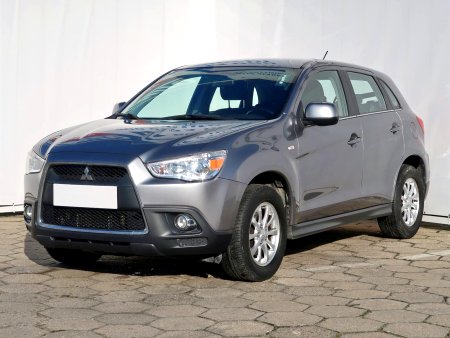 Mitsubishi ASX, 2011 - pohled č. 3
