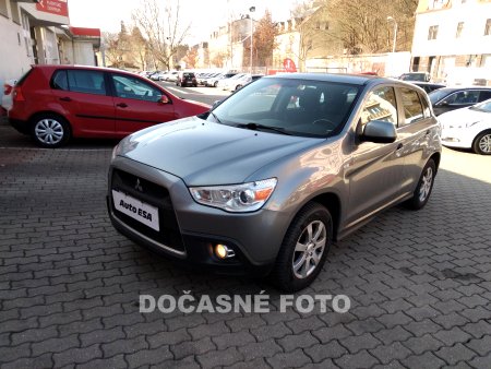 Mitsubishi ASX, 2011 - pohled č. 3
