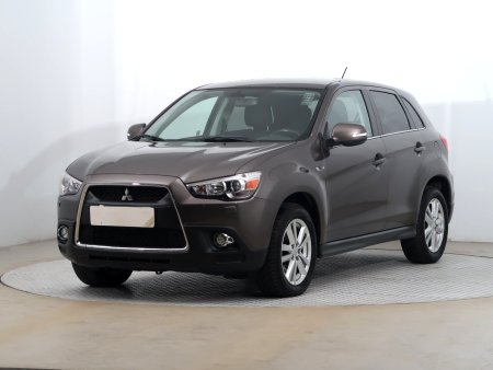 Mitsubishi ASX, 2011 - pohled č. 3