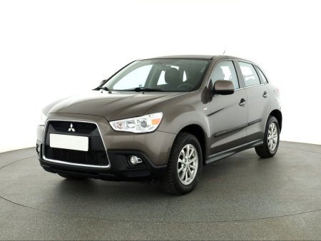 Mitsubishi ASX, 2011 - pohled č. 3