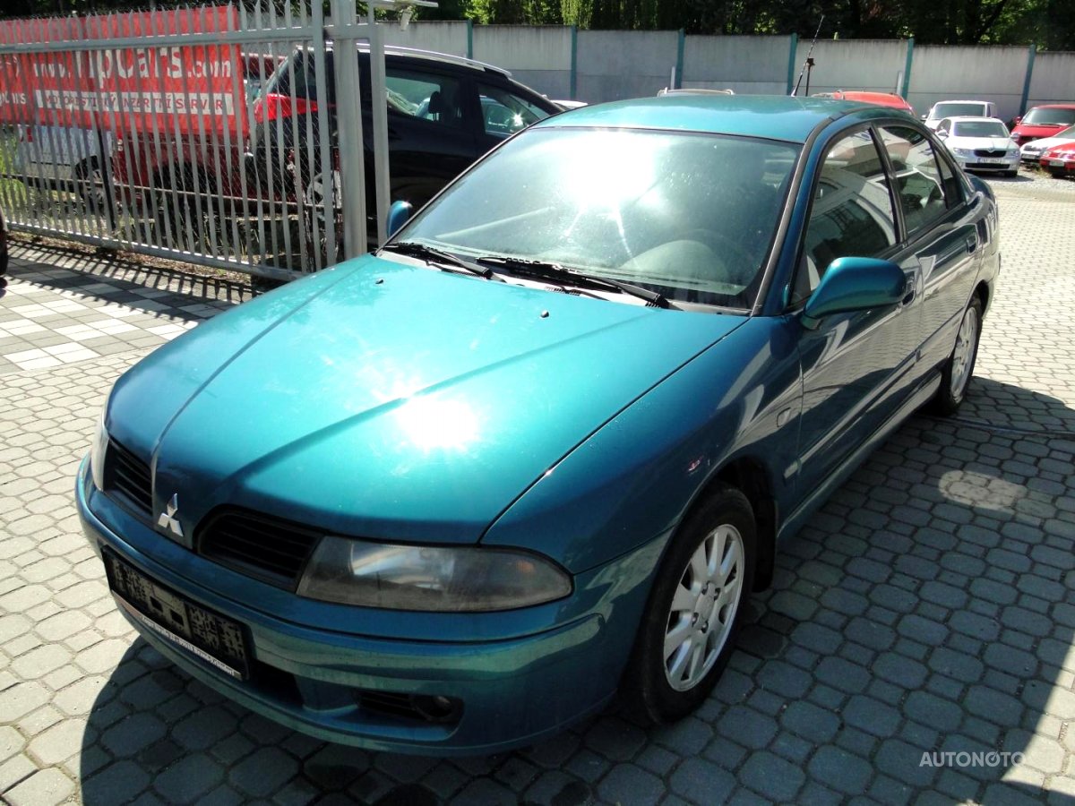 Mitsubishi Carisma, 2001 - celkový pohled
