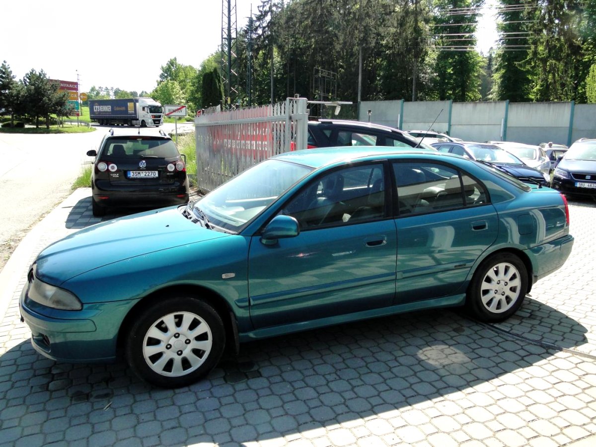 Mitsubishi Carisma, 2001 - pohled č. 2