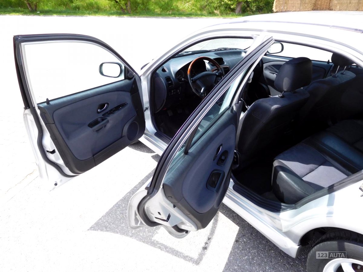 Mitsubishi Carisma, 2001 - pohled č. 12