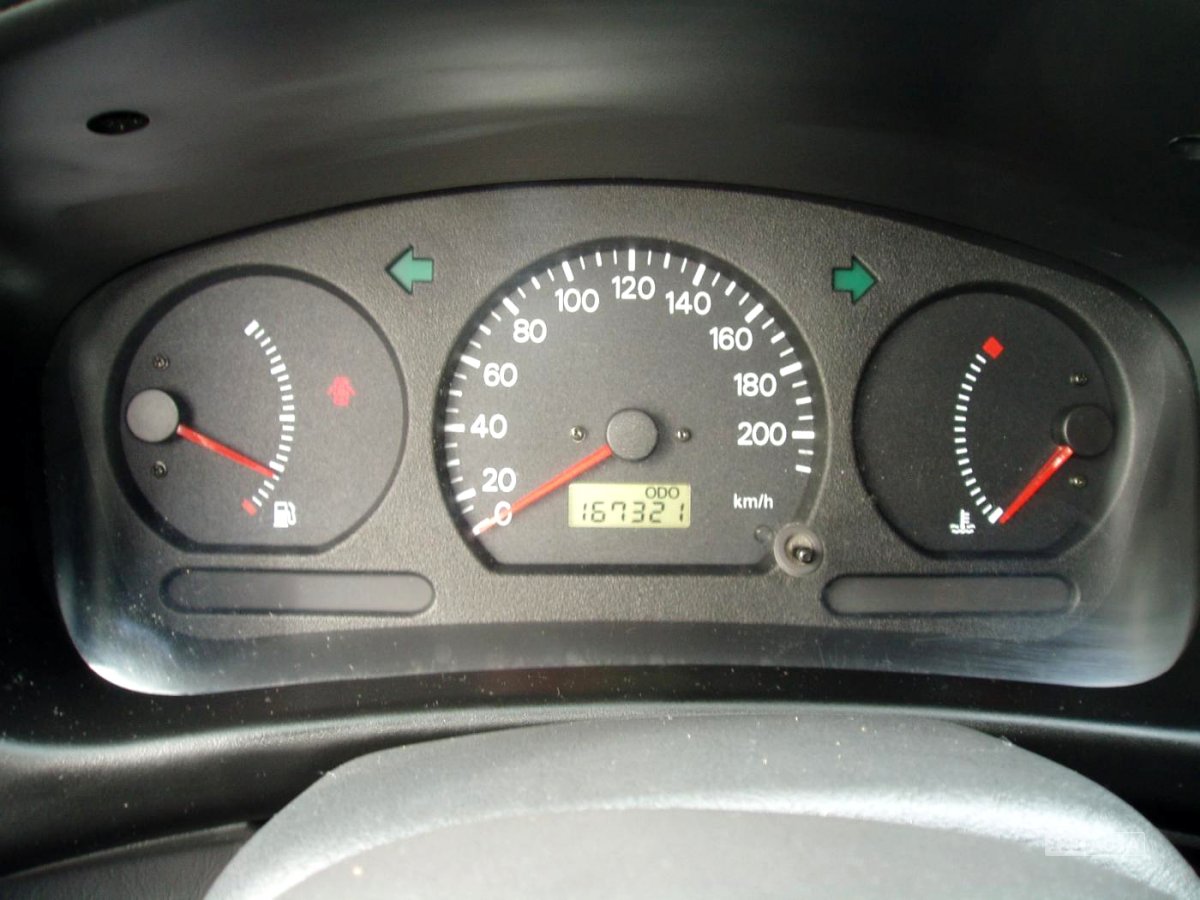 Mitsubishi Colt, 2000 - pohled č. 9