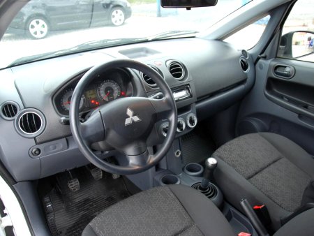 Mitsubishi Colt, 2010 - pohled č. 5