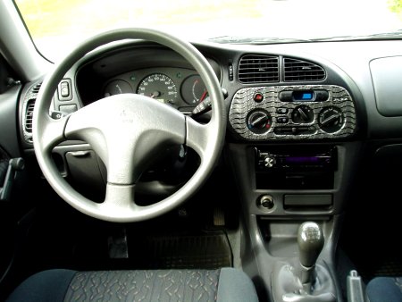 Mitsubishi Colt, 2000 - pohled č. 7