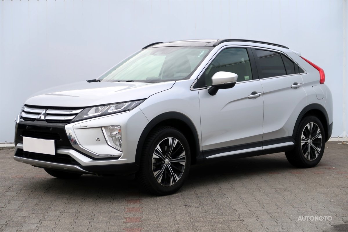 Mitsubishi Eclipse Cross, 2018 - pohled č. 3
